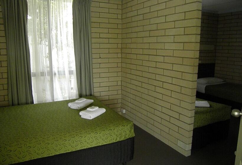 7th Street Motel