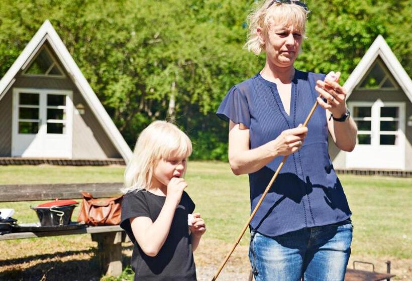 הוסטל Sankt Helene Feriecenter Tisvildeleje