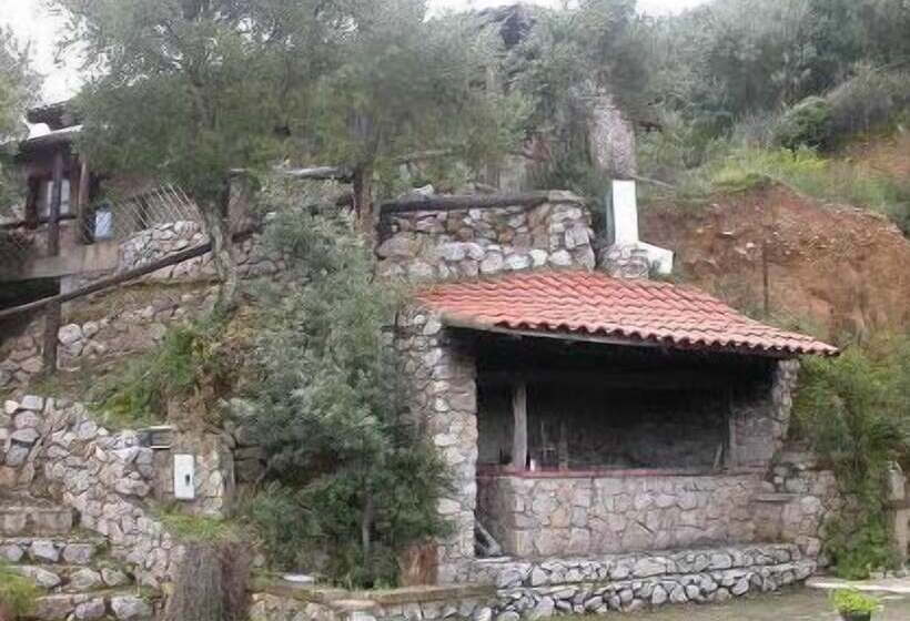 ホテル Agriturismo La Quercia
