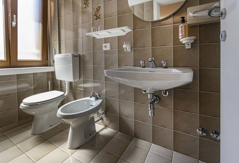 هتل Albergo Aurora