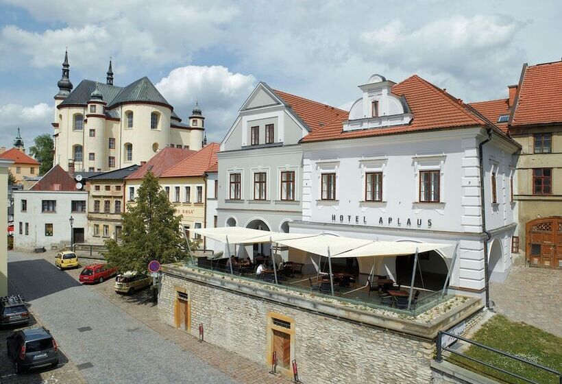 هتل Aplaus