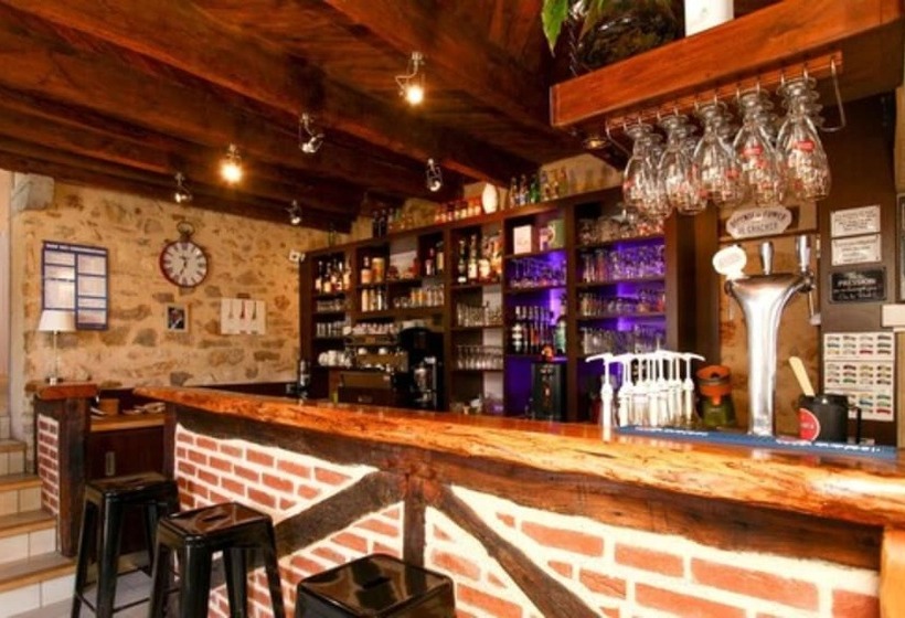 فندق Logis Auberge De La Fontaine
