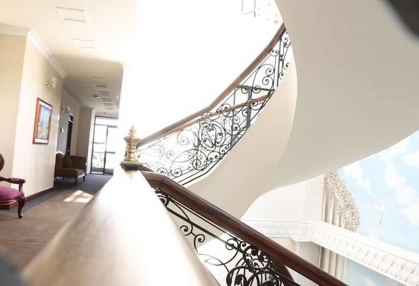 هتل Castilla Real