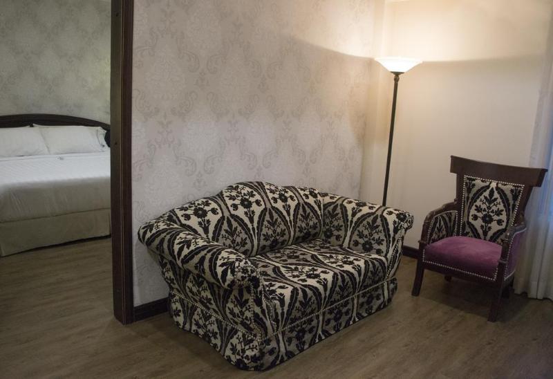 هتل Castilla Real