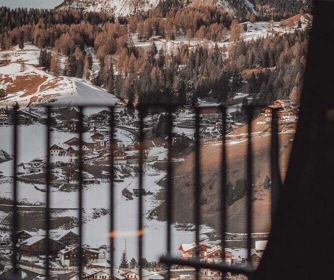 هتل Continental Dolomites