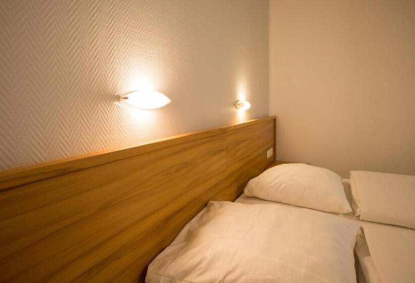 בית מלון כפרי Gremersdorf  Zum Grunen Jager