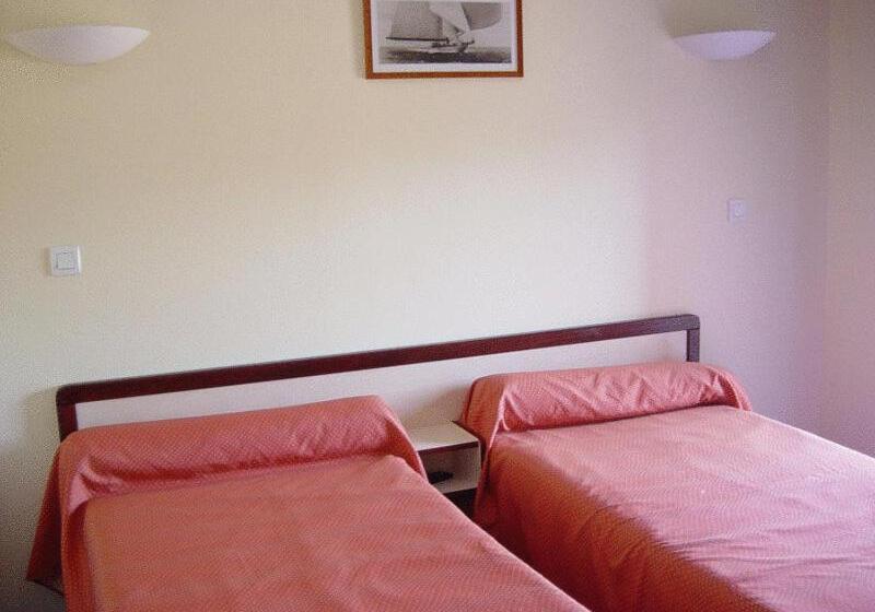 هتل Home Du Buisson Hôtel Des Familles