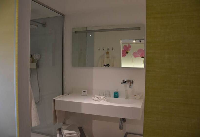هتل Hostellerie Du Peiffeschof The Originals Relais