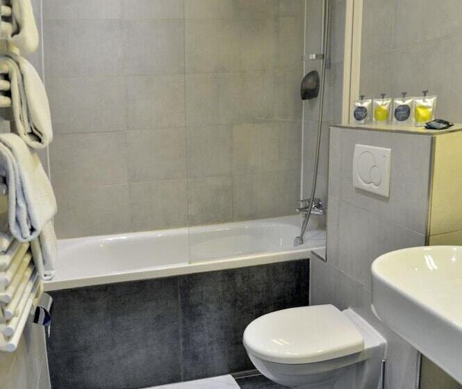 Fotos del hotel Hôtel Eugénie:  24