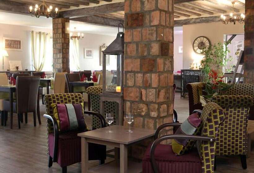 호텔 Logis Hôtel Les Nymphéas
