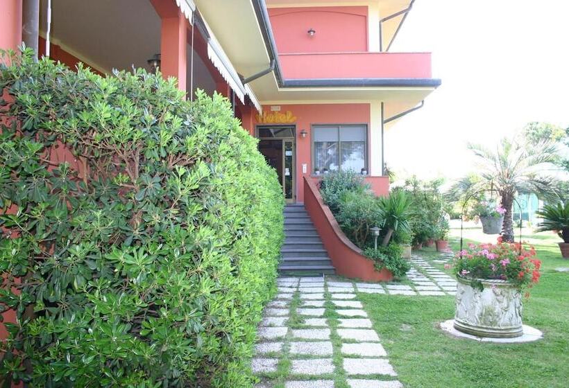 בית מלון כפרי Le Rotonde