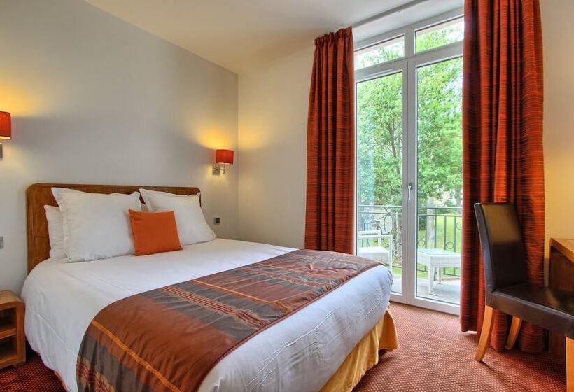 ホテル Logis Hôtel & Restaurant   Le Manoir De Sauvegrain