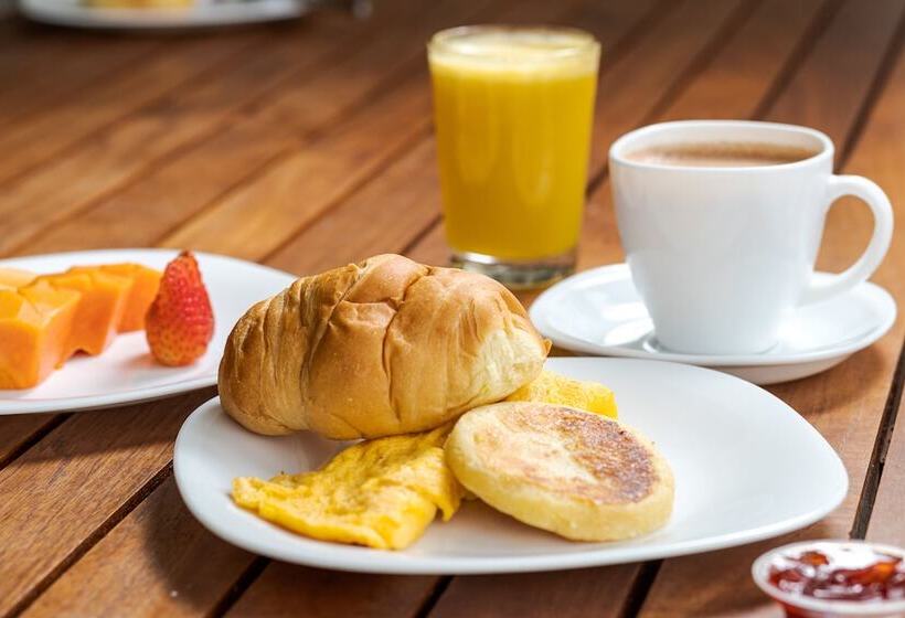 هتل Manantial Melgar