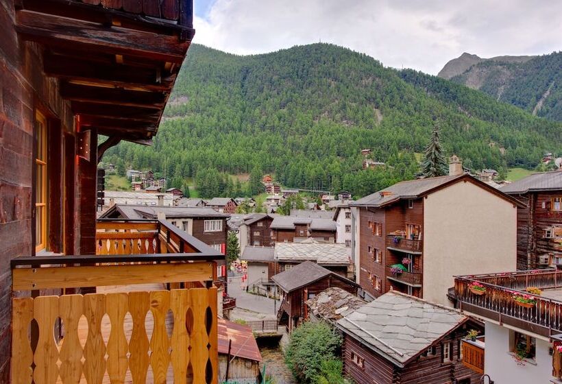 هتل Mountain Exposure Luxury Chalets & Penthouses & Apartments