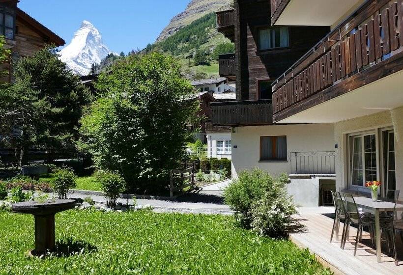 ホテル Mountain Exposure Luxury Chalets & Penthouses & Apartments