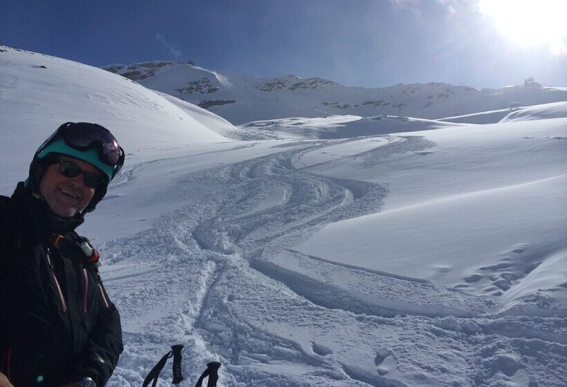 هتل Mountain Exposure Luxury Chalets & Penthouses & Apartments