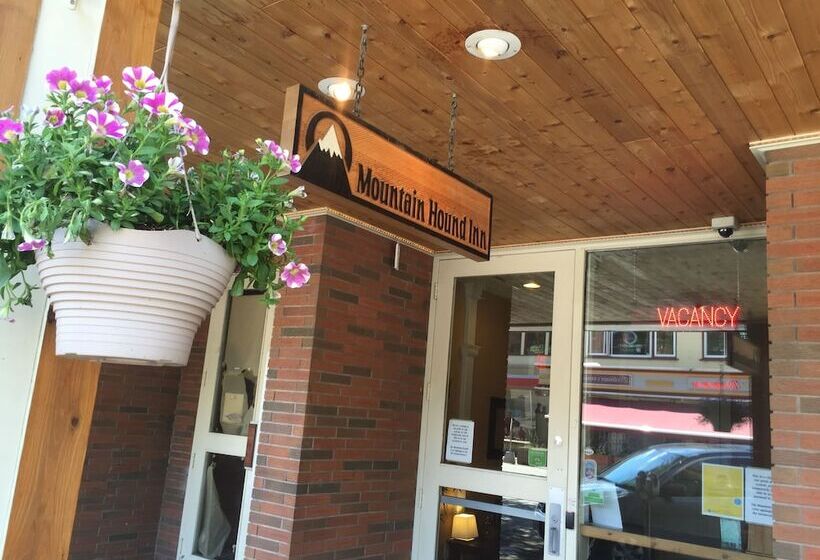 ホテル Mountain Hound Inn