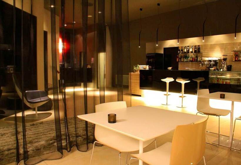 בית מלון כפרי Pineta