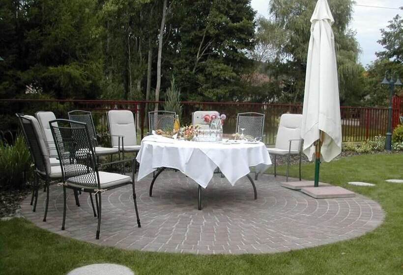 בית מלון כפרי Hôtel Restaurant A L Aigle