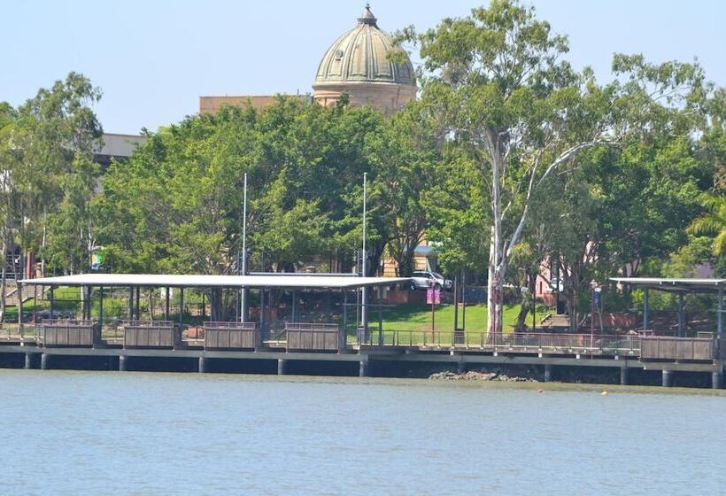 هتل Rockhampton Riverside Central