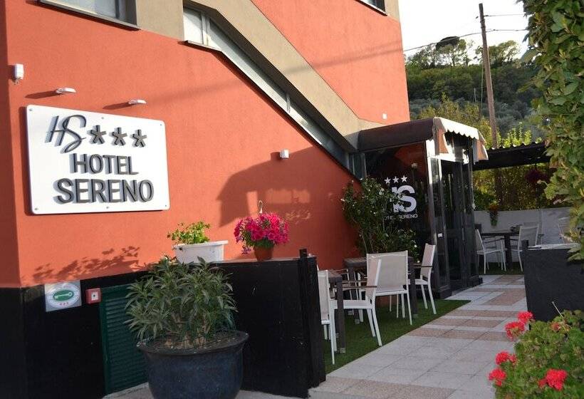 هتل Sereno