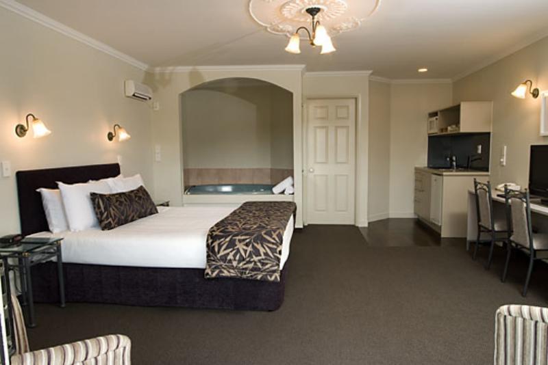هتل Silver Fern Rotorua Suites & Spa