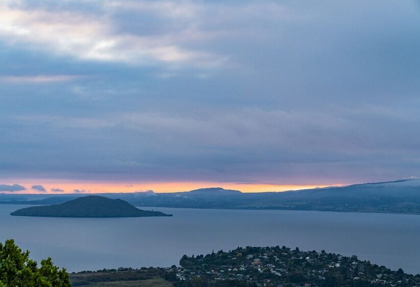 هتل Silver Fern Rotorua Suites & Spa
