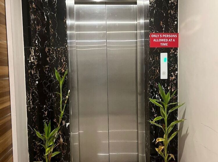 酒店 Avenue Suites