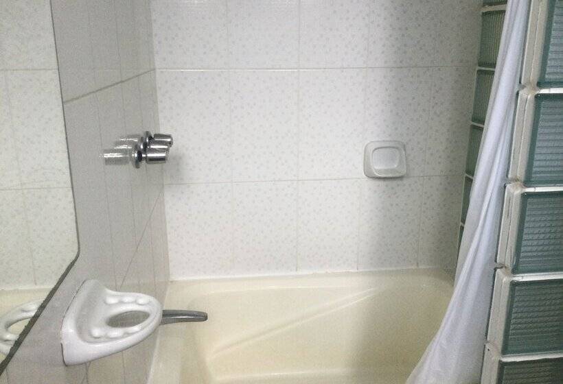 پانسیون Hostal Du Parc