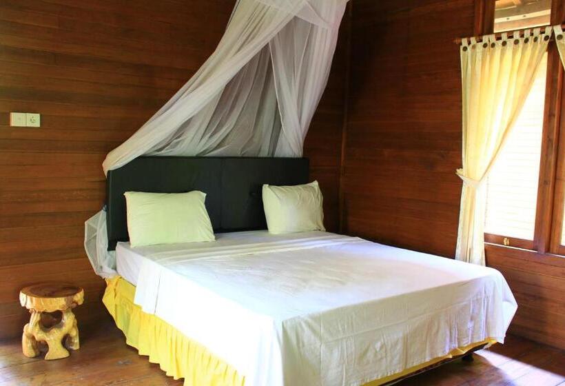 هتل Bronze Bungalows