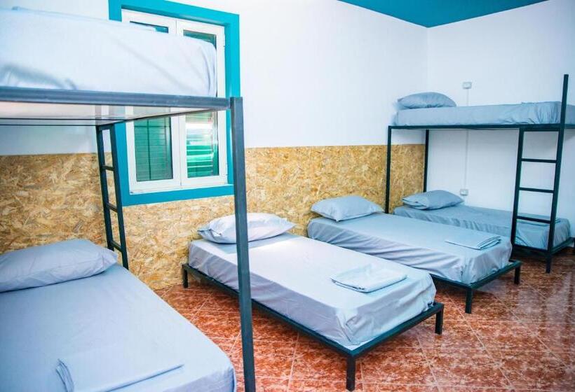 تختخواب و صبحانه Our Way Guest House & Hostel
