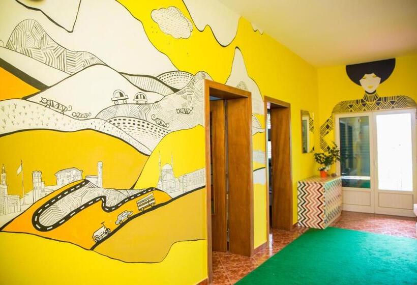 تختخواب و صبحانه Our Way Guest House & Hostel