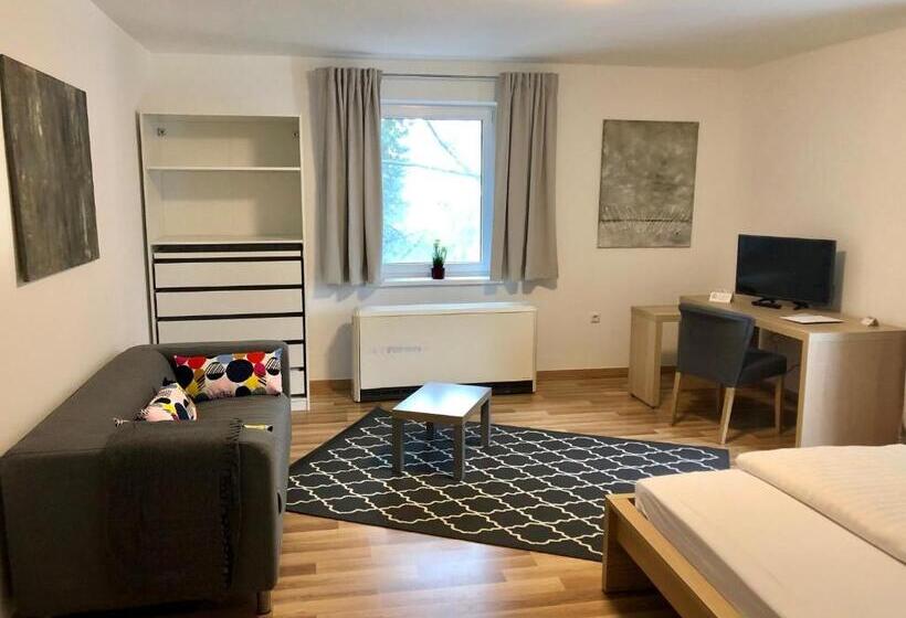 ホテル Forsthof Next Door