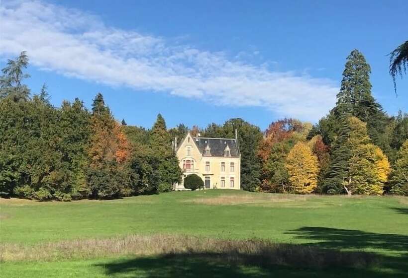 住宿加早餐  Château La Thuilière