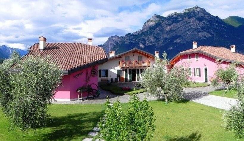 هتل Agritur La Cort