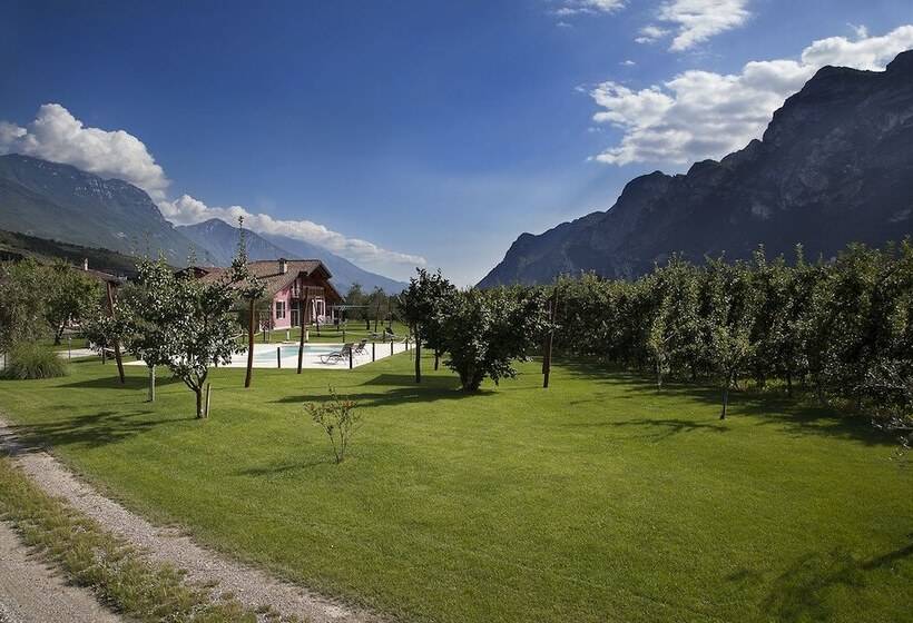 هتل Agritur La Cort