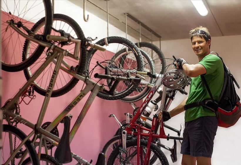 هتل Agritur La Cort