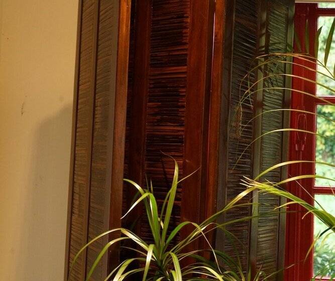 ホテル Auberge De La Durdent