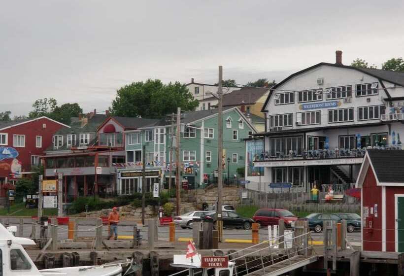 Hotel Brigantine Inn