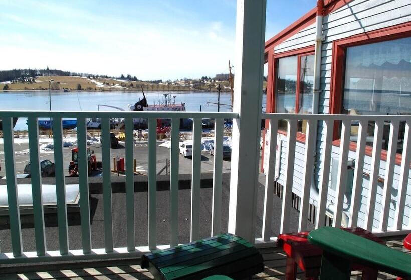 هتل Brigantine Inn & Suites
