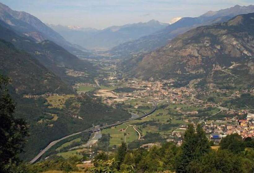 فندق Dujany