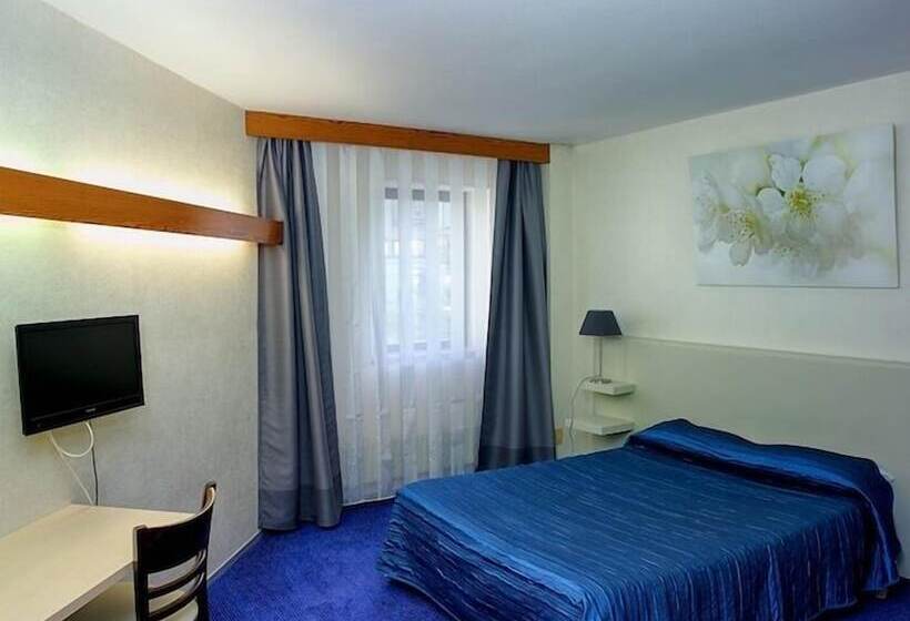 בית מלון כפרי Hôtel Dupleix   Hyper Centre   Parking Et Garage Gratuit
