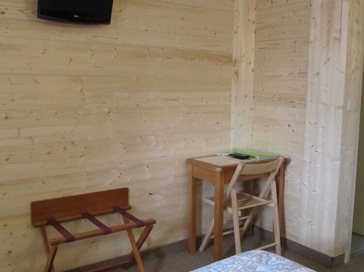 ホテル Hôtel Des Rochers