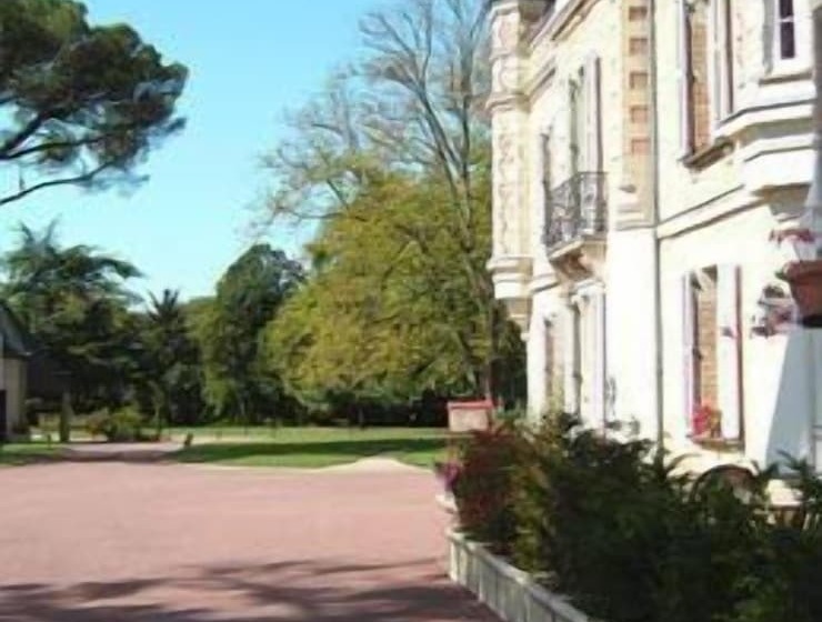 فندق Domaine De La Ferrière