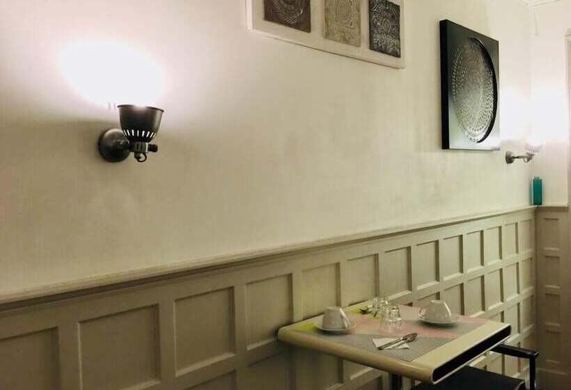 هتل Hôtel Moderne
