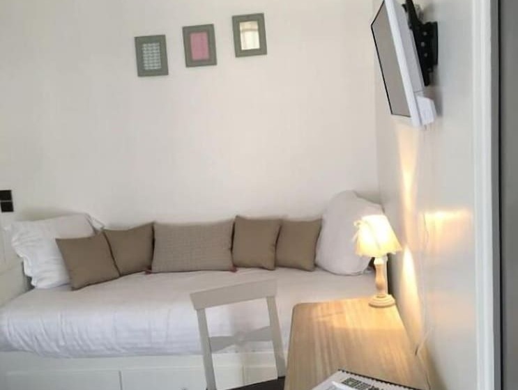 هتل Hôtel Moderne