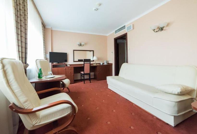 호텔 Holiday Inn Express Lublin By Ihg