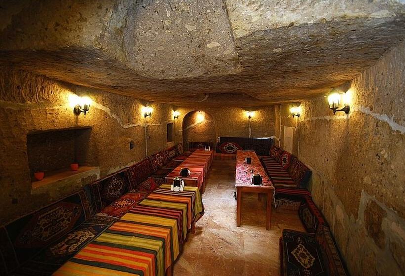 هتل Karamanli Konagi
