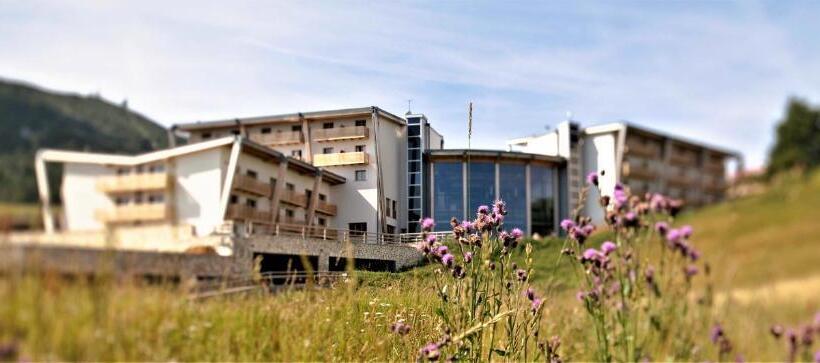 Le Blanc Hotel & Spa