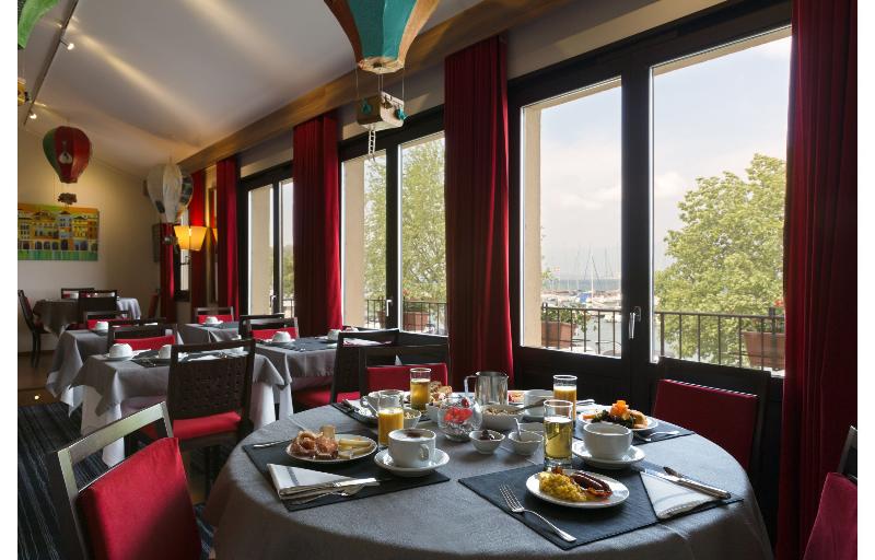 Hotel Le Jules Verne